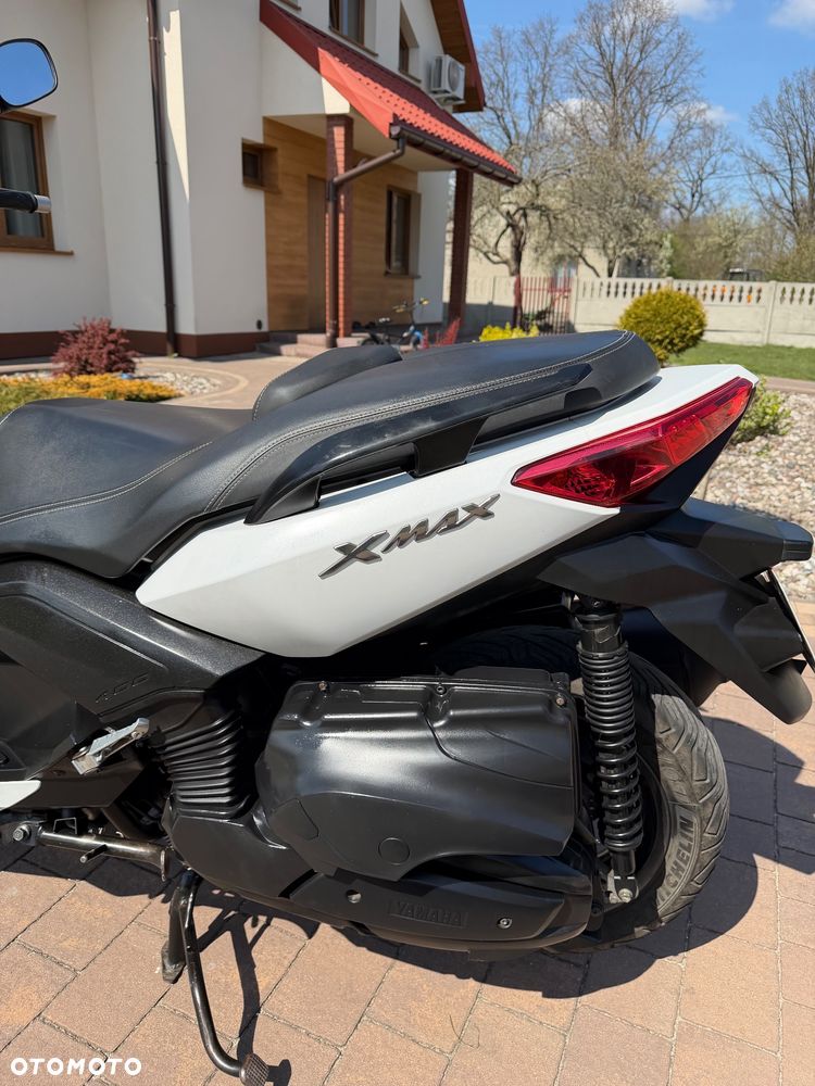 Yamaha X-max - 9