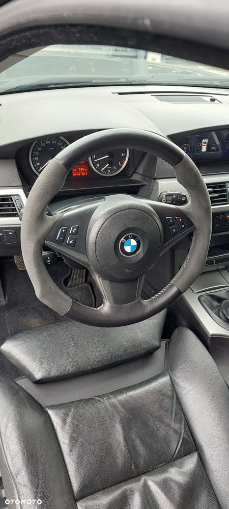 BMW Seria 5 523i - 20