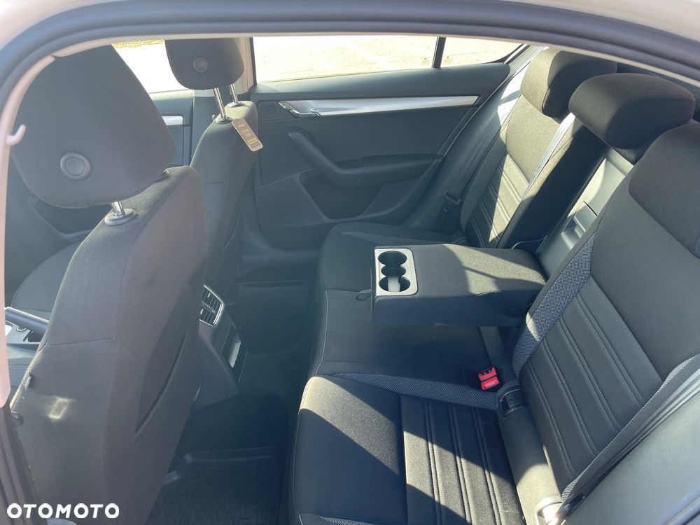 Skoda Octavia 1.5 TSI GPF ACT Ambition - 10