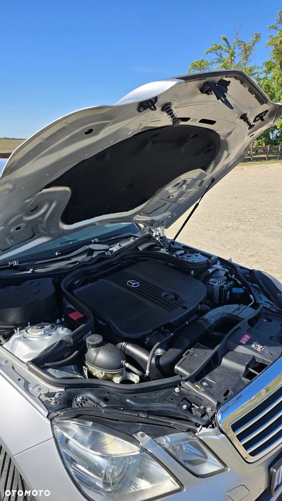 Mercedes-Benz Klasa E 220 CDI BlueEff Avantgarde - 12