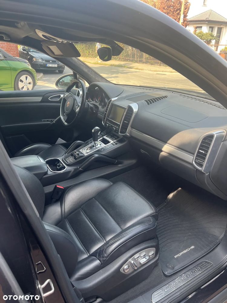 Porsche Cayenne Turbo - 5