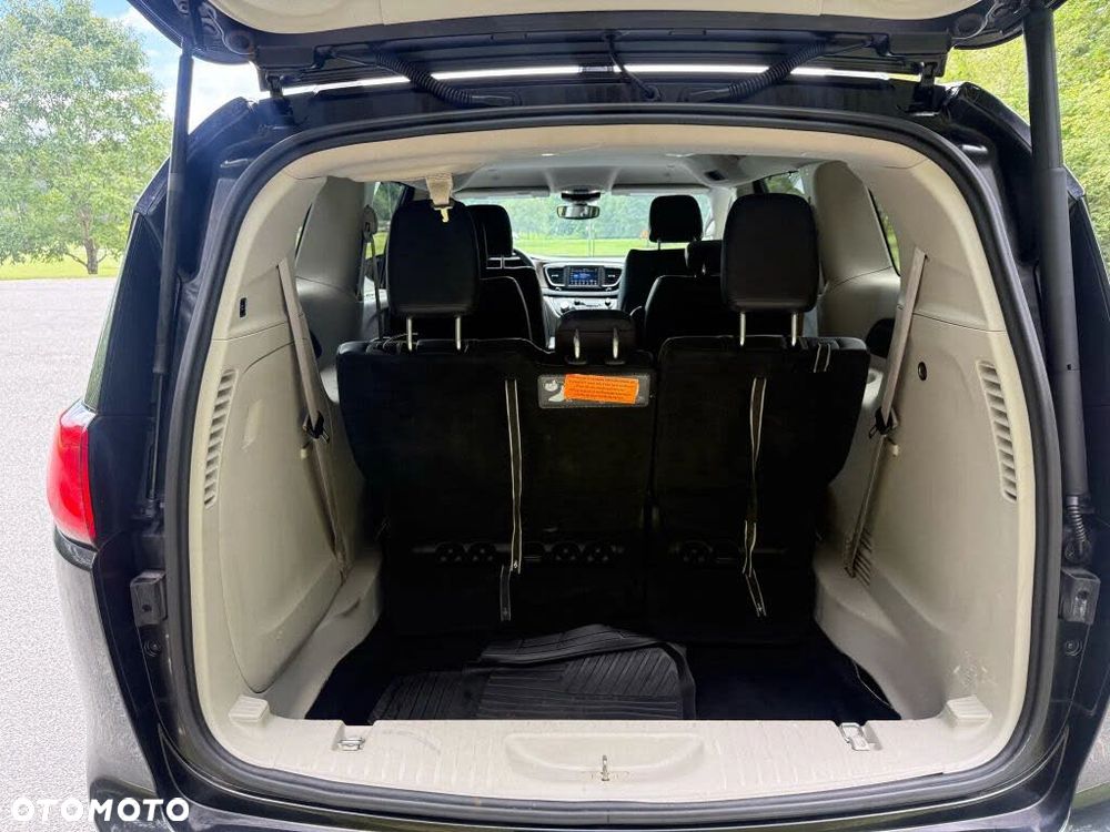 Chrysler Pacifica - 14