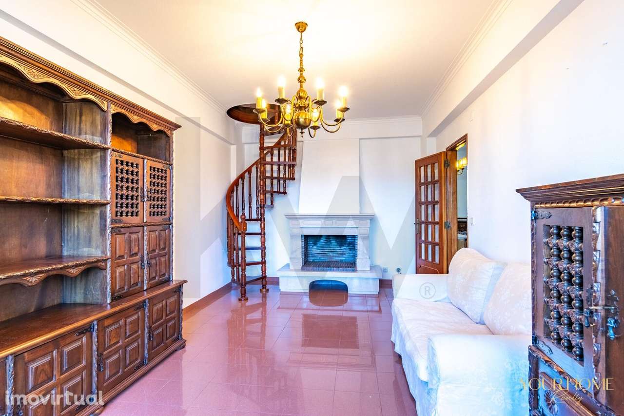 Espaçoso Apartamento T3 com vista desafogada, para arrendamento em Lo - Grande imagem: 3/31