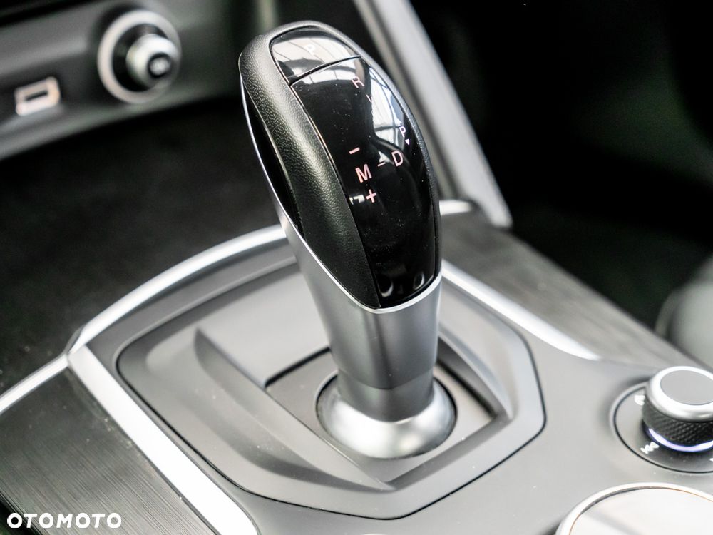Alfa Romeo Stelvio 2.0 Turbo Business Q4 - 15