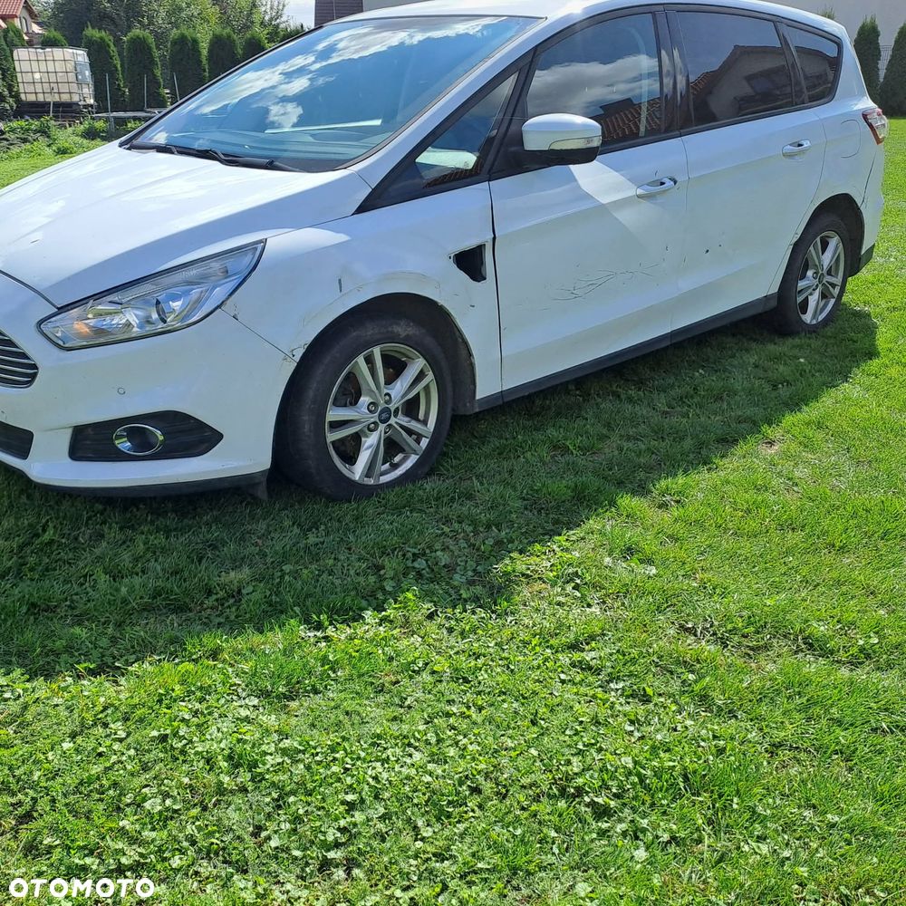 Ford S-Max ver-2-0-tdci-dpf-titanium - 4