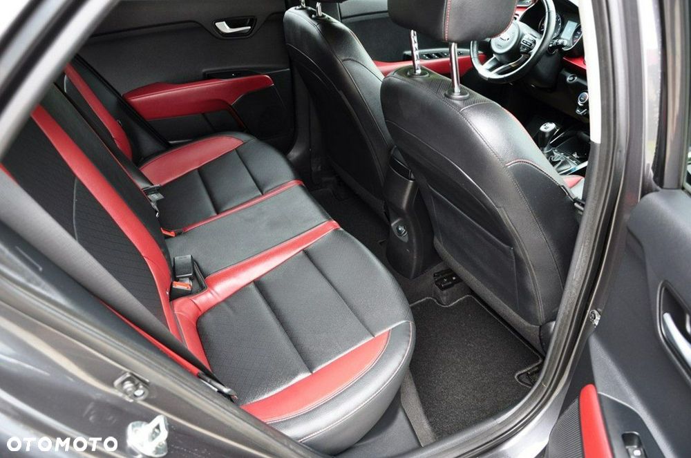 Kia Rio 1.0 T-GDI 120 Platinum Edition - 29