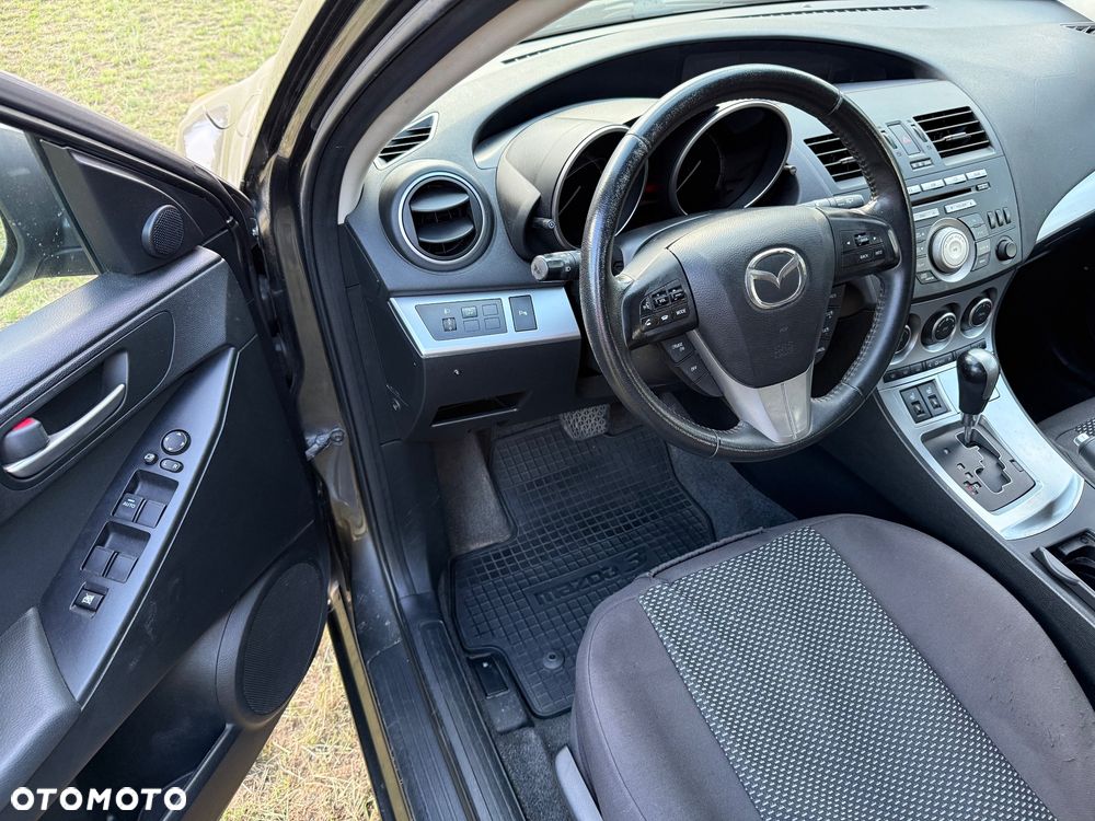Mazda 3 2.0 Exclusive + - 9
