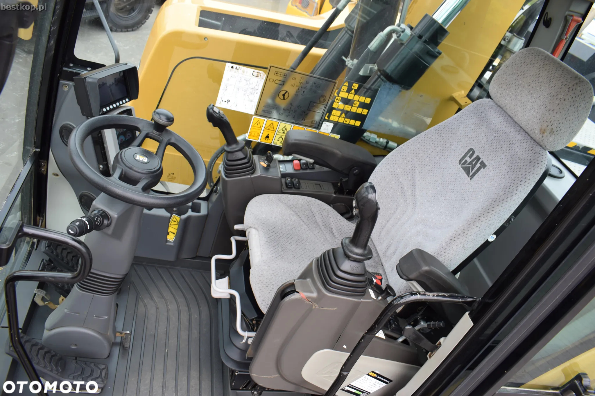 Caterpillar M315F - 25