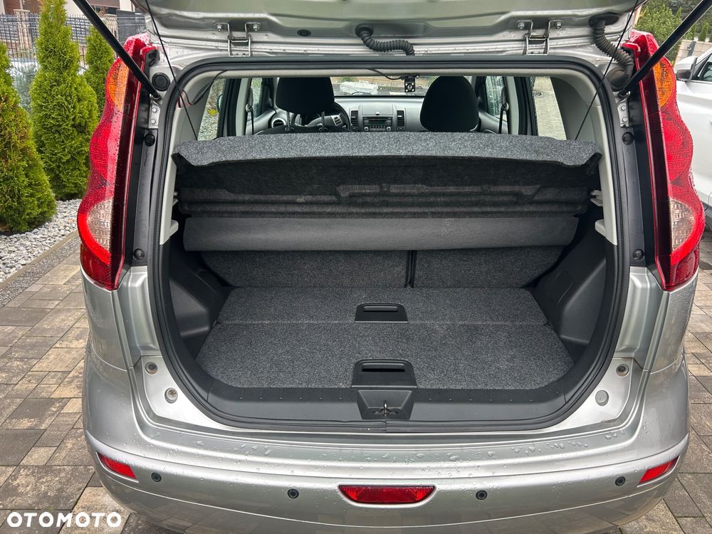 Nissan Note 2011 photo 5