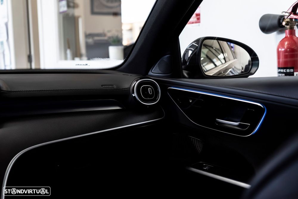 Mercedes-Benz C 300 d AMG Line - 16