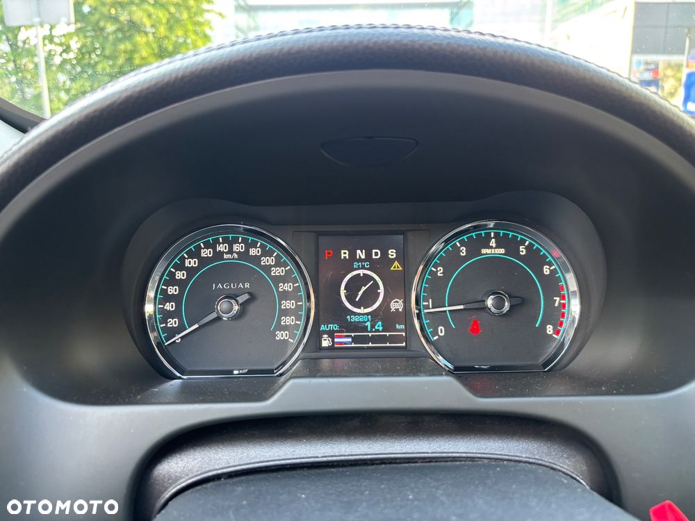 Jaguar XF 3.0 T AWD Premium Luxury - 19