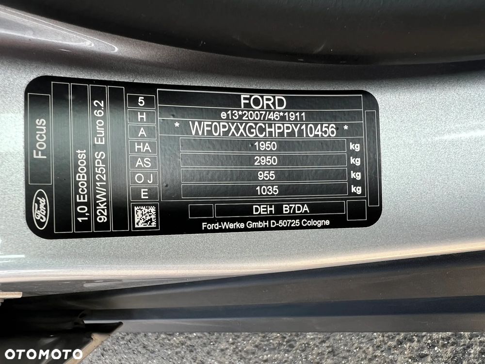 Ford Focus 1.0 EcoBoost Titanium - 17