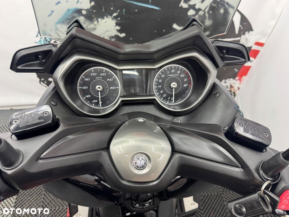 Yamaha X-max - 22