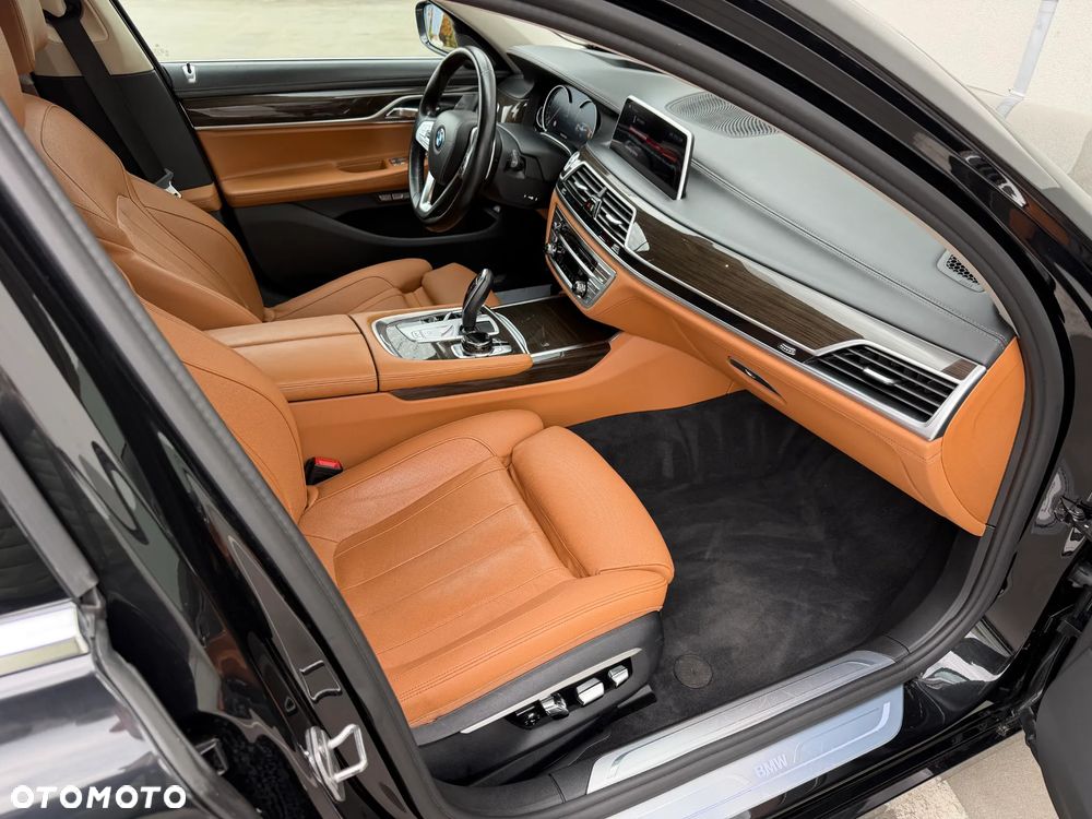 BMW Seria 7 - 20