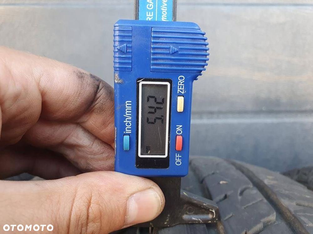 235/60R16 Kumho Crugen komplet opon lato 6,1mm - 5