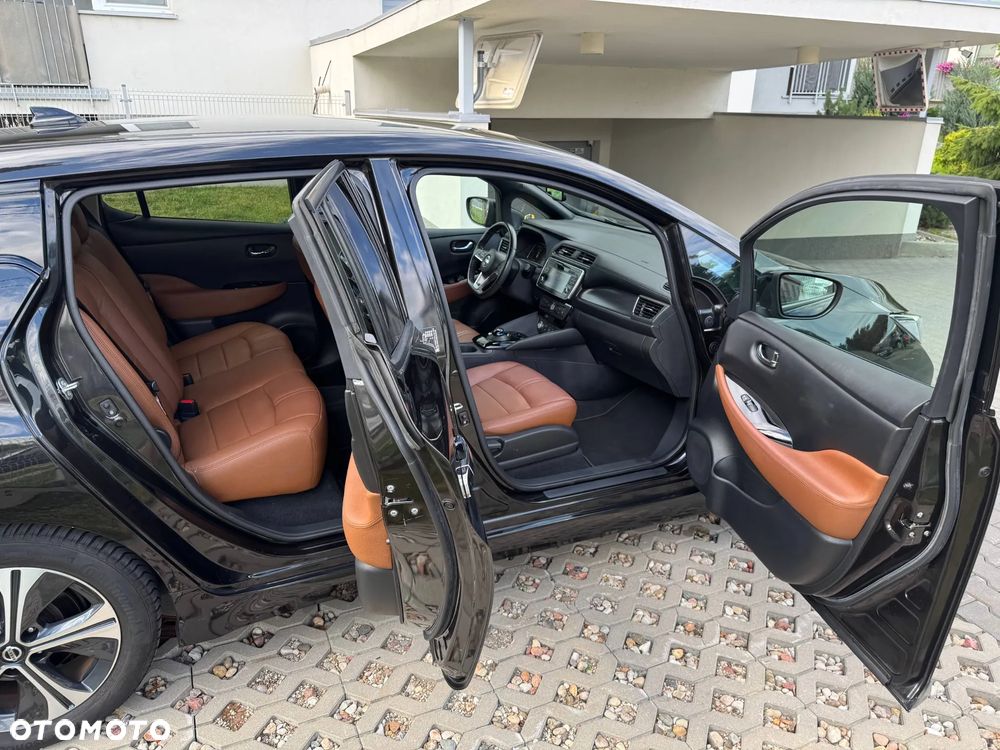 Nissan Leaf 40 kWh N-Connecta - 19