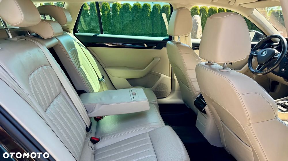 Skoda Superb 2.0 TDI DSG L&K - 8