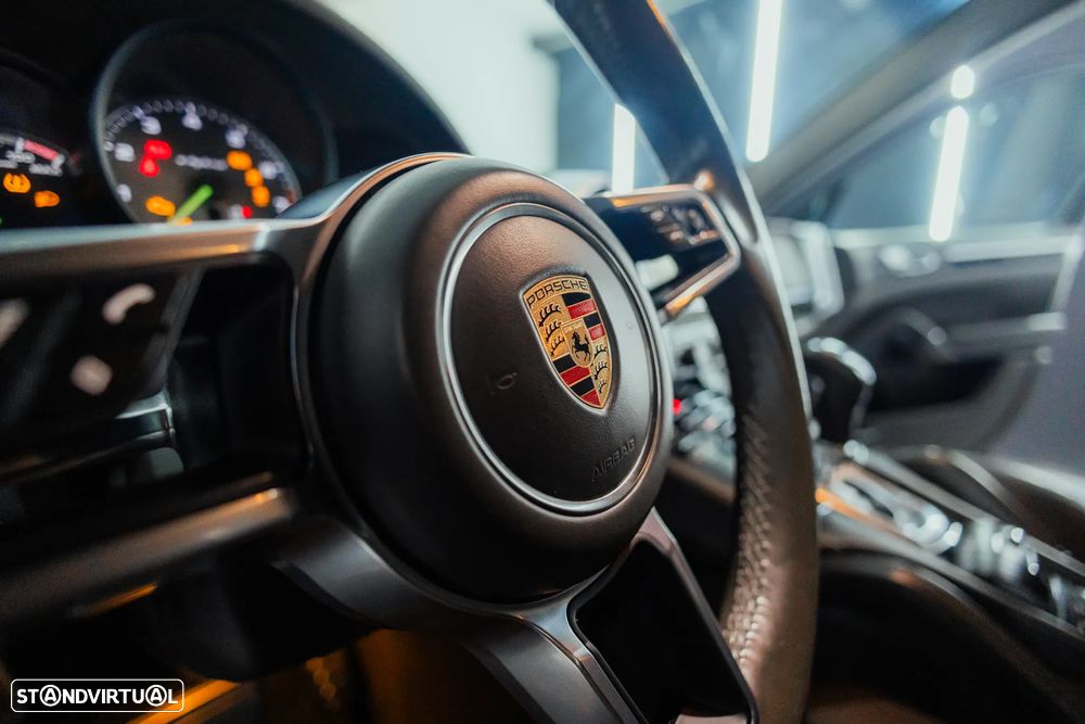 Porsche Cayenne S E-Hybrid Platinum Edition - 24