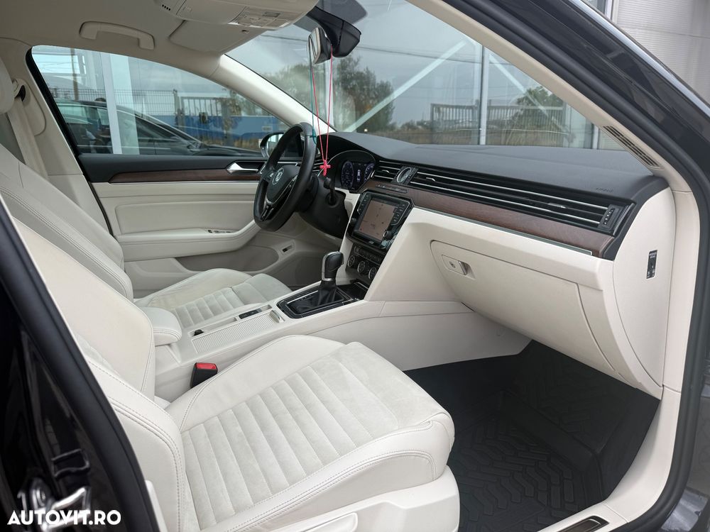 Volkswagen Passat 2.0 TDI DSG Highline - 20