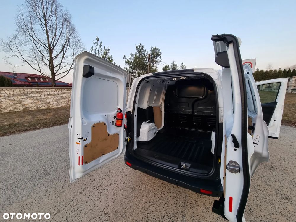 Ford TRANSIT COURIER - 4