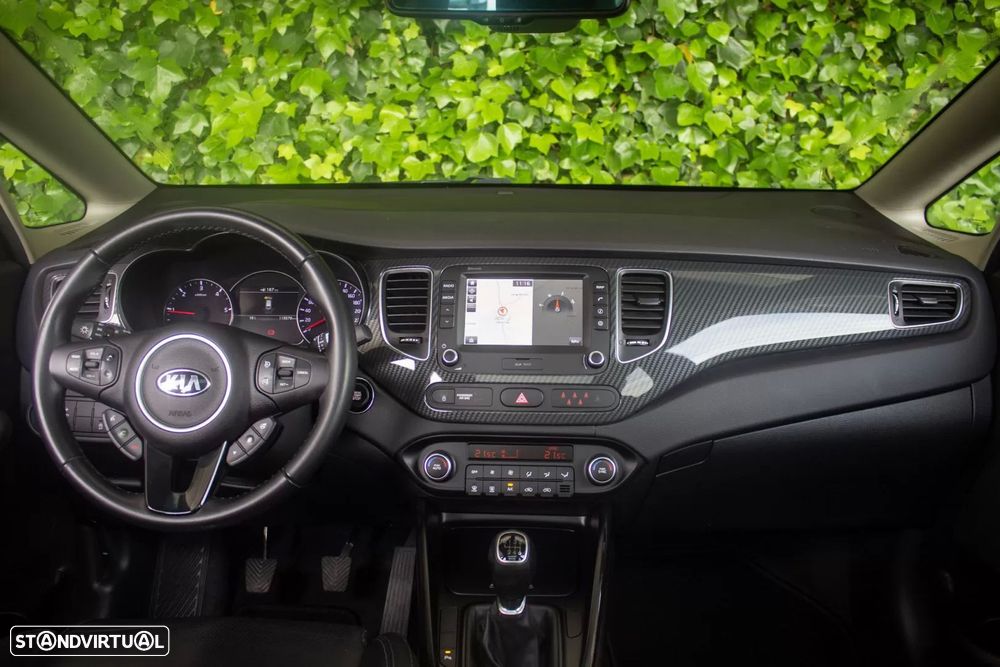 Kia Carens 1.7 CRDi ISG TX - 17