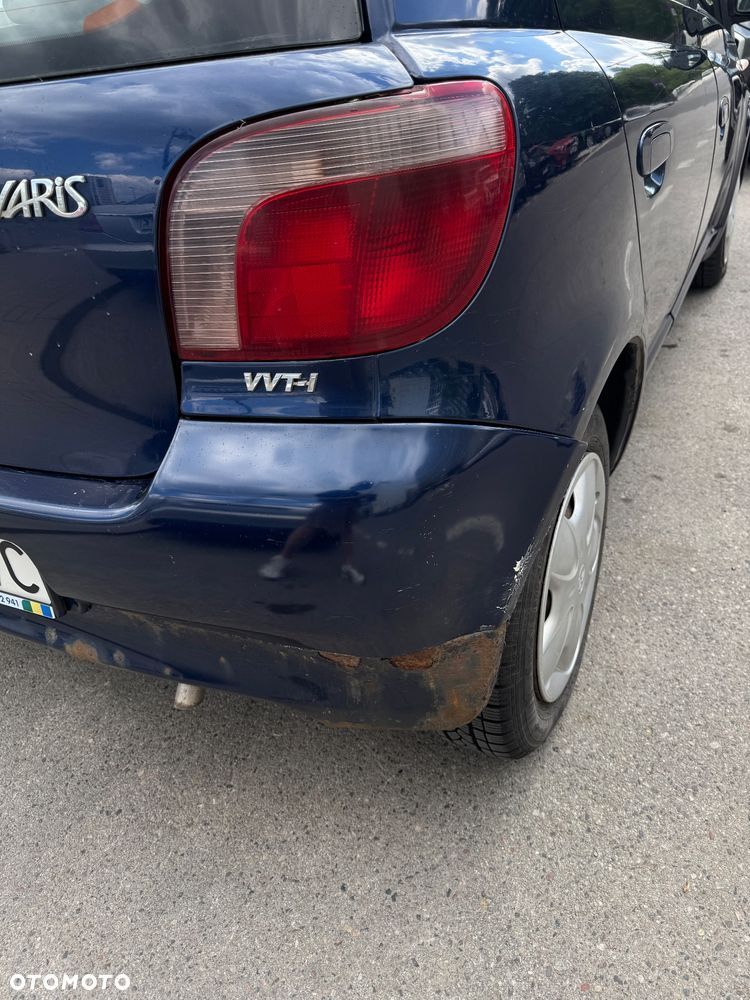 Toyota Yaris - 24