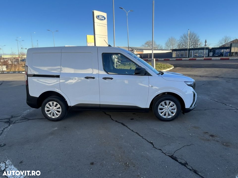 Ford Transit Courier - 4