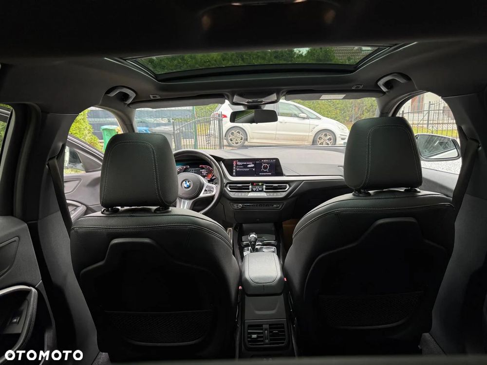 BMW Seria 1 118d Edition M Sport Shadow - 24