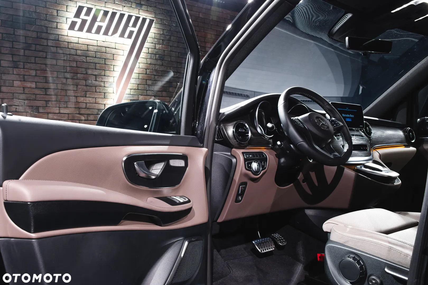 Mercedes-Benz Klasa V 300 d 4-Matic Avantgarde 9G-Tronic (d³ugi) - 17