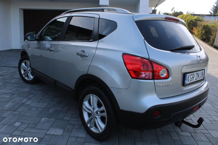 Nissan Qashqai 2.0 4x4 Tekna - 3