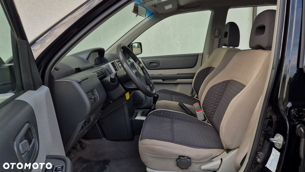 Nissan X-Trail 2.0 Comfort - 12