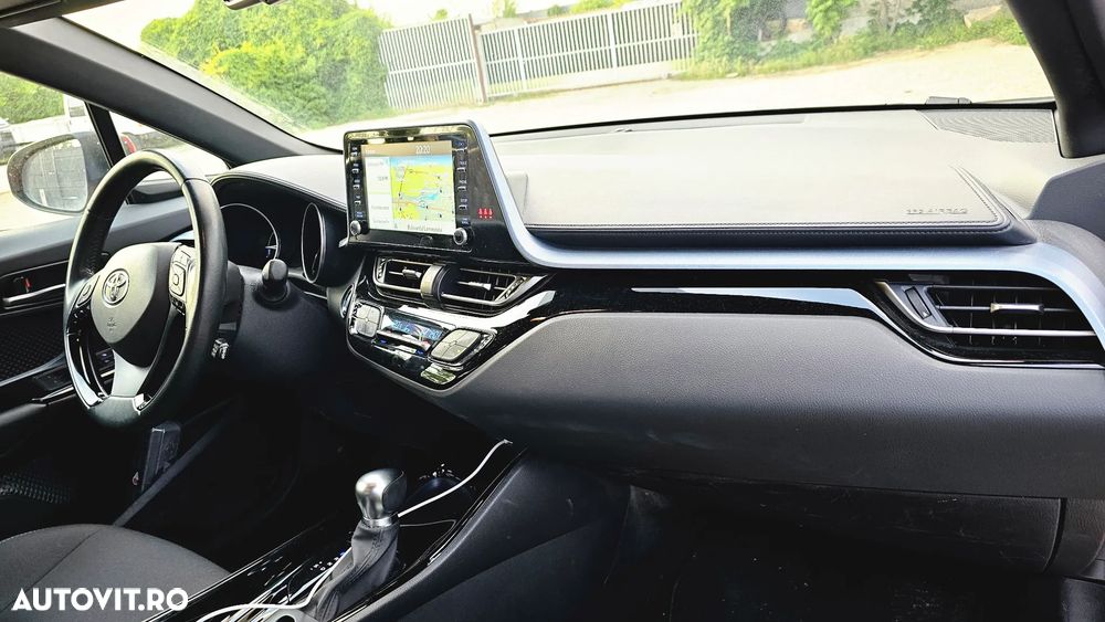 Toyota C-HR 2.0 Business-Edition - 9