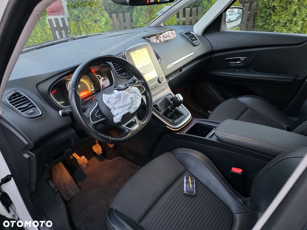 Renault Scenic - 19