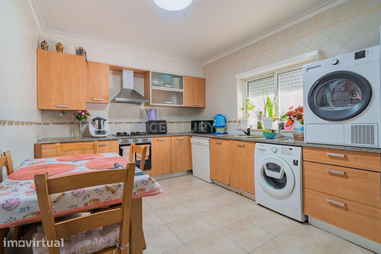 Apartamento T3 Rés-do-Chão com Garagem | Excelente Localização | Marin - Grande imagem: 3/31