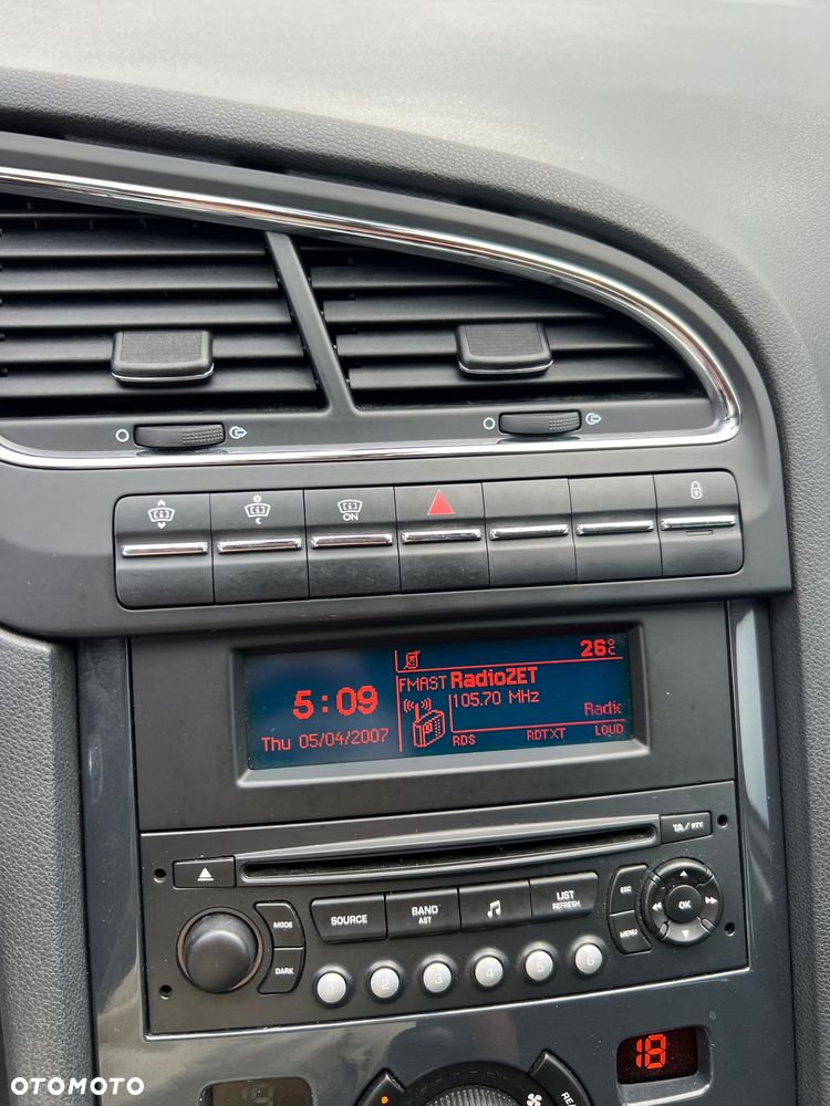 Peugeot 5008 - 22