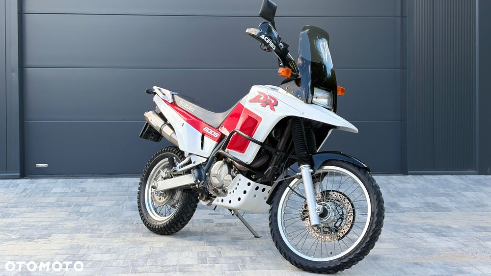 Suzuki DR - 6