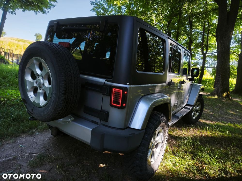Jeep Wrangler - 4