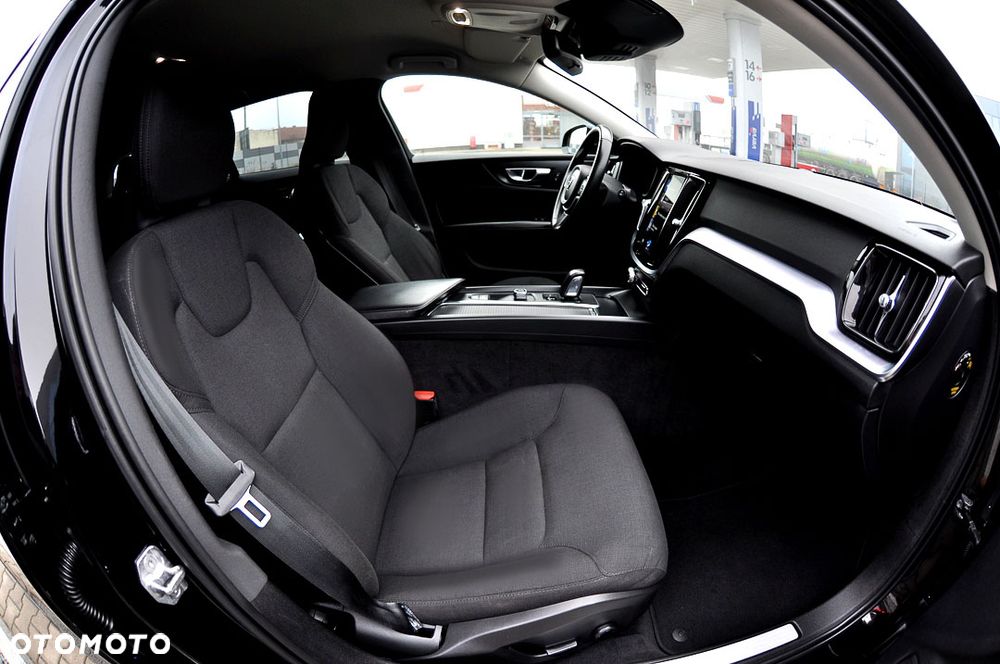 Volvo V60 B3 B Geartronic RDesign - 24