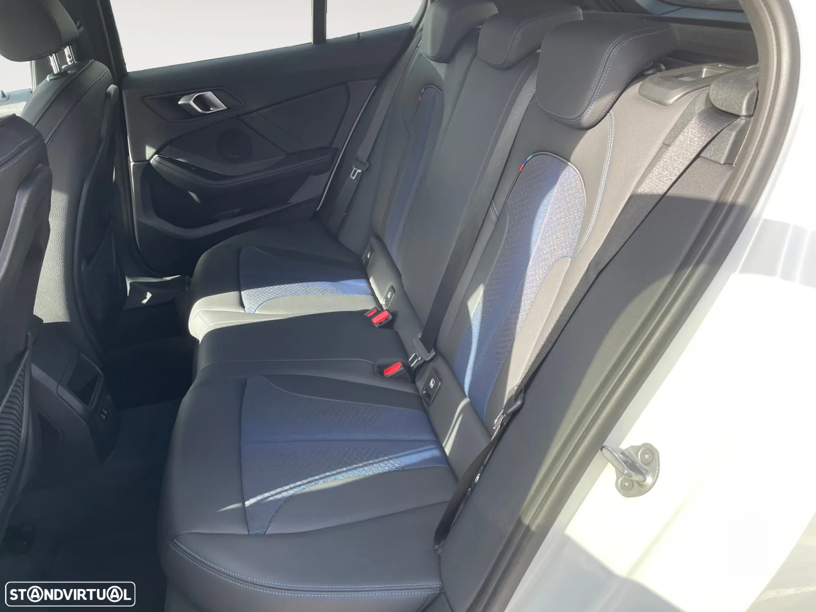 BMW 116 d Pack Desportivo M Auto - 15