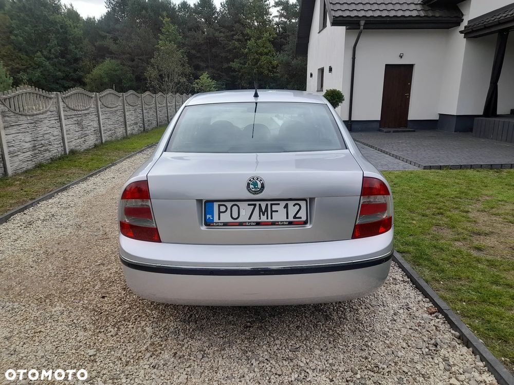 Skoda Superb ver-1-9-tdi-elegance - 8
