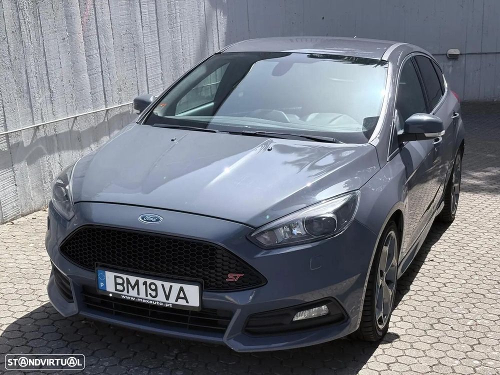 Ford Focus 2.0 EcoBoost ST c/ Pack Pele Desportiva - 5