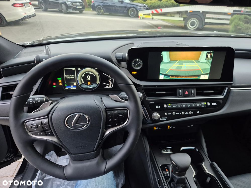 Lexus ES 300h Prestige - 20