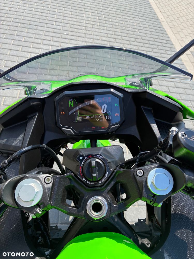 Kawasaki Ninja - 11