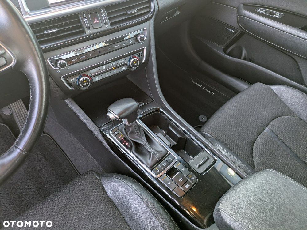 Kia Optima 1.7 CRDI XL DCT - 26