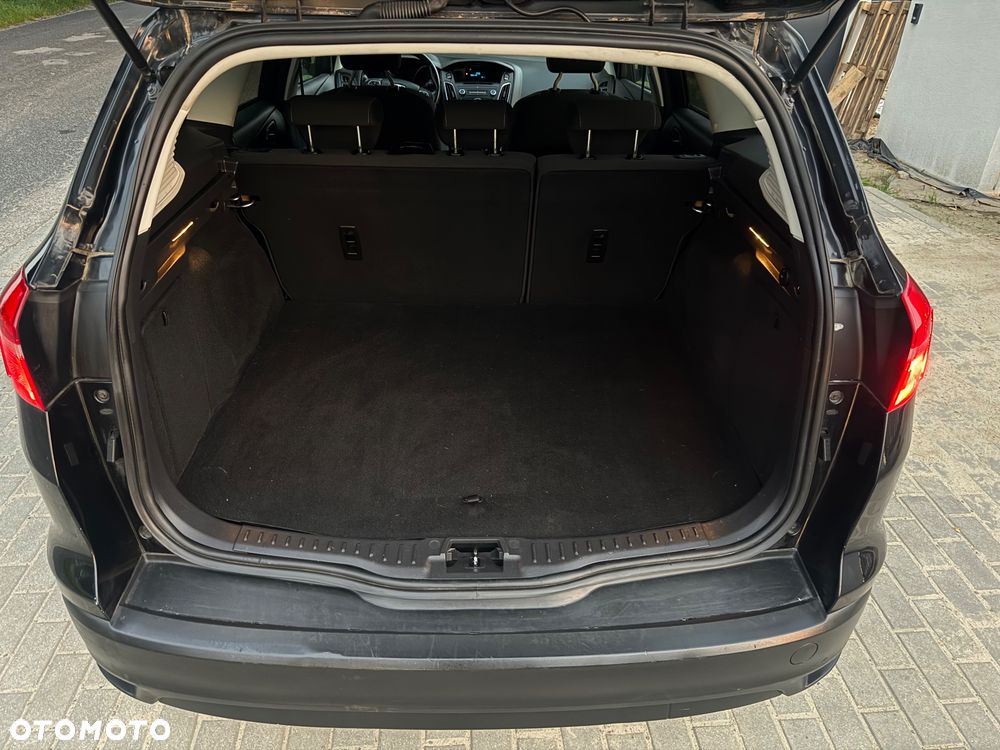 Ford Focus 1.0 EcoBoost Titanium - 12