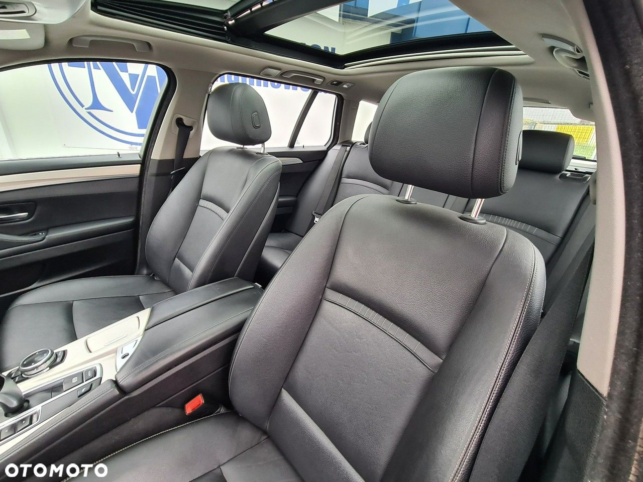 BMW Seria 5 518d Touring Modern Line - 19