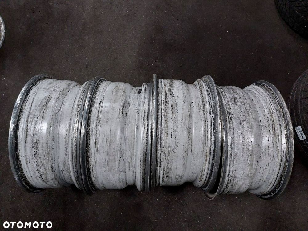 FELGI ALUMINIOWE 4SZT 5x120 7Jx16 ET20 FI72,6 BMW 6762000 - 7