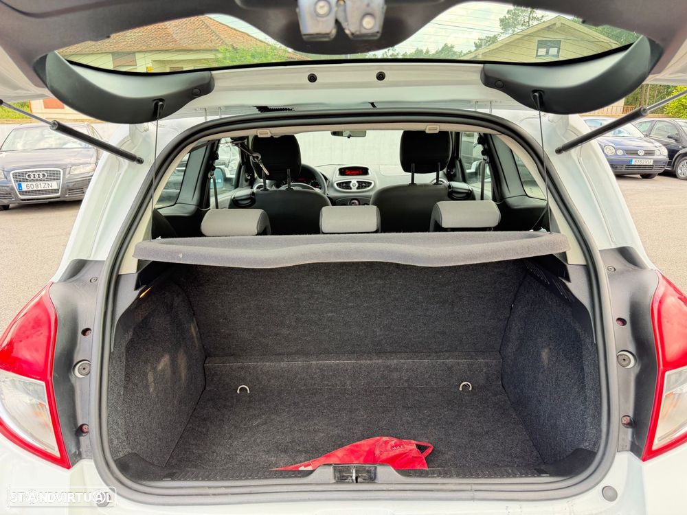 Renault Clio - 16