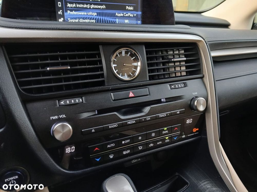 Lexus RX 450h Business Edition - 23