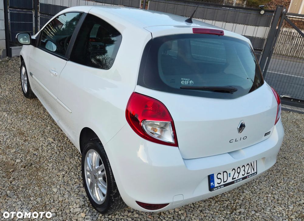 Renault Clio 1.2 16V 75 Collection - 5